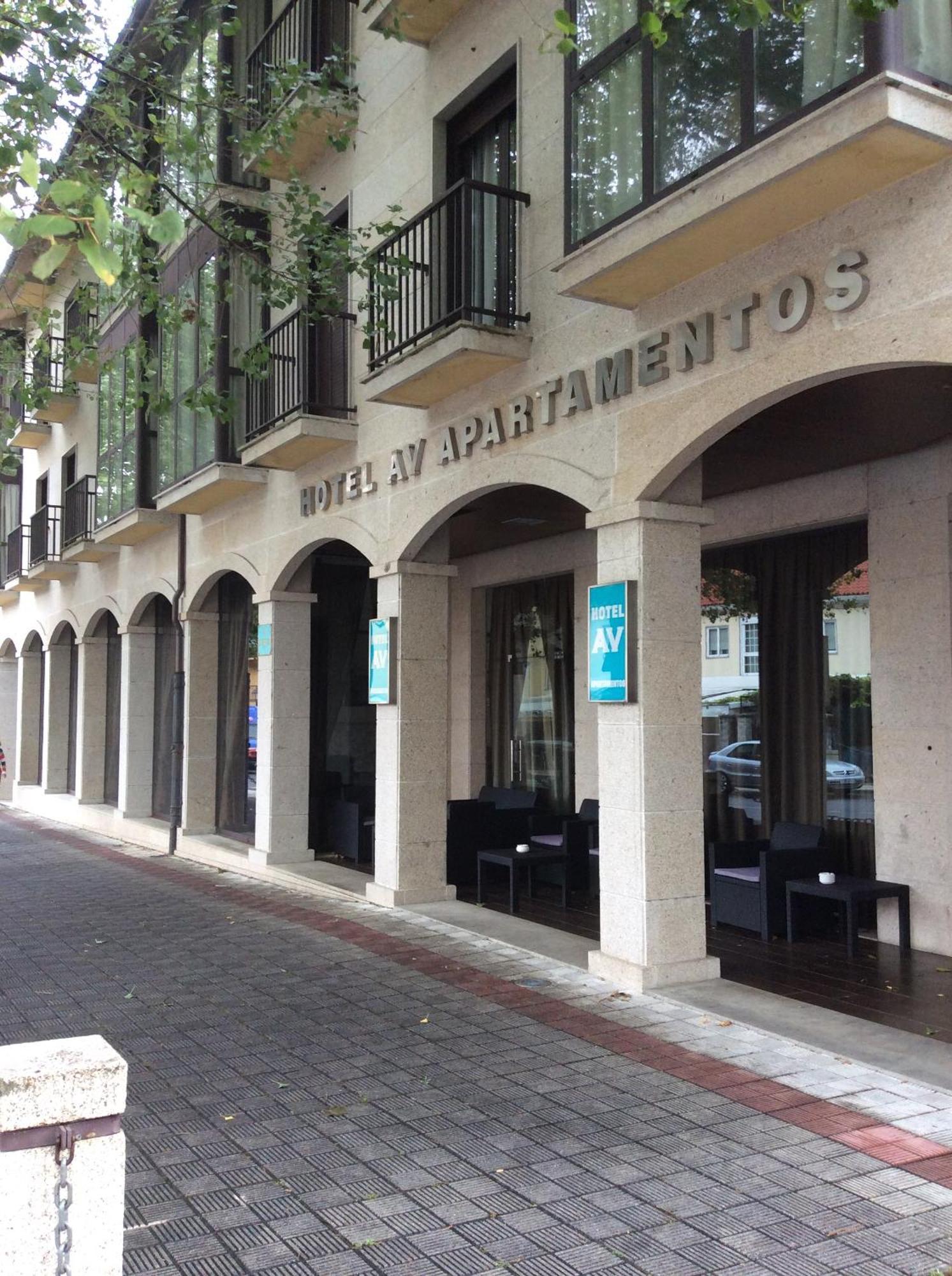 Hotel Av Apartamentos Lobios Exterior photo