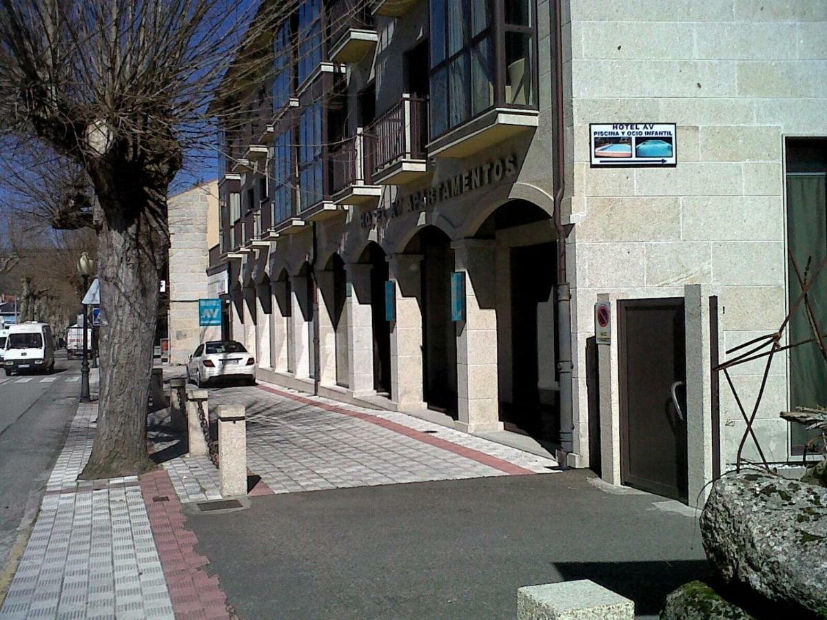 Hotel Av Apartamentos Lobios Exterior photo